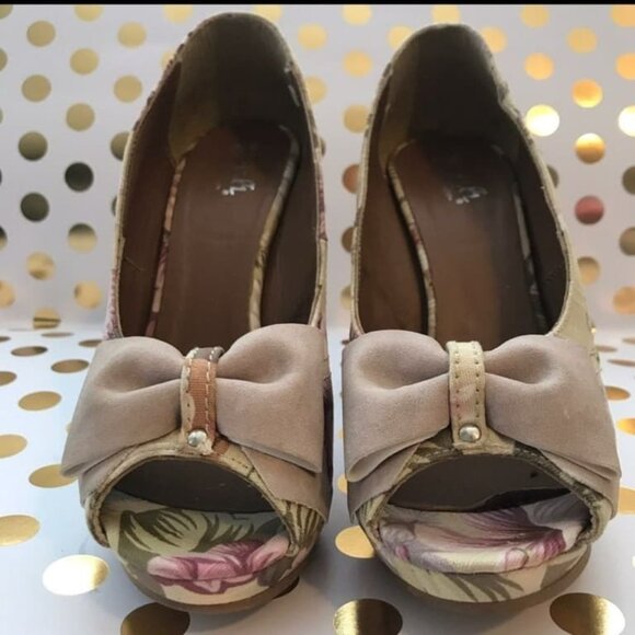 Fashion Women’s Floral Peep Toe High Heel - Picture 4 of 5